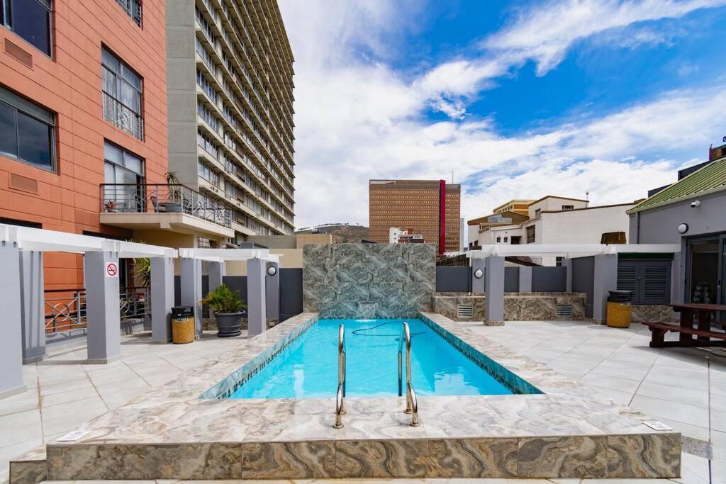 Stylish In The Square Apartment Cape Town