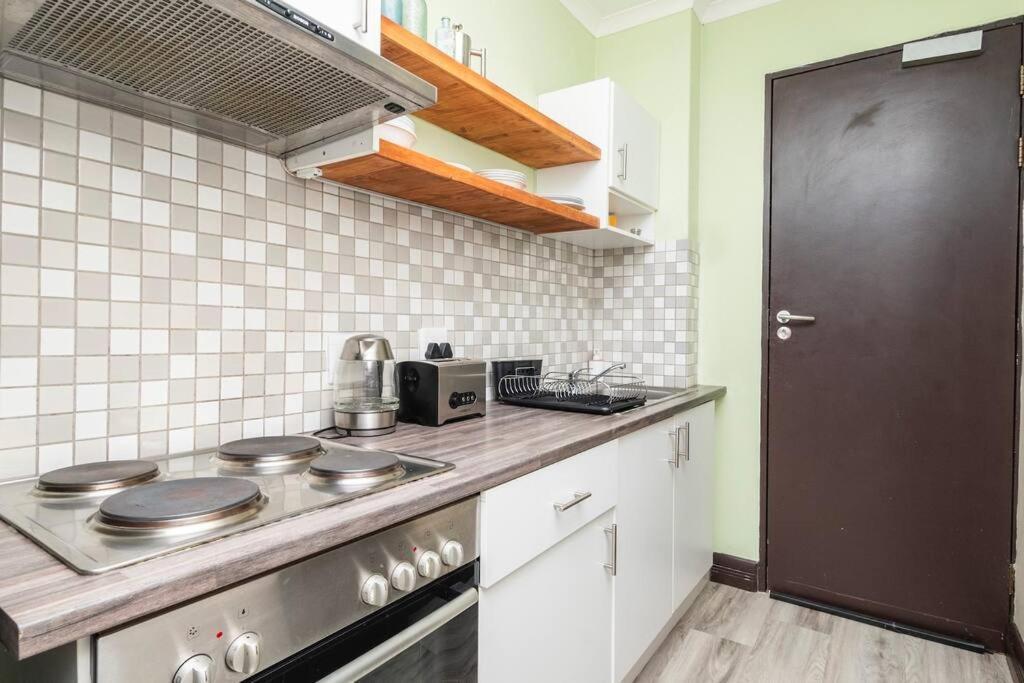 Apartment Stylish In The Square Cape Town